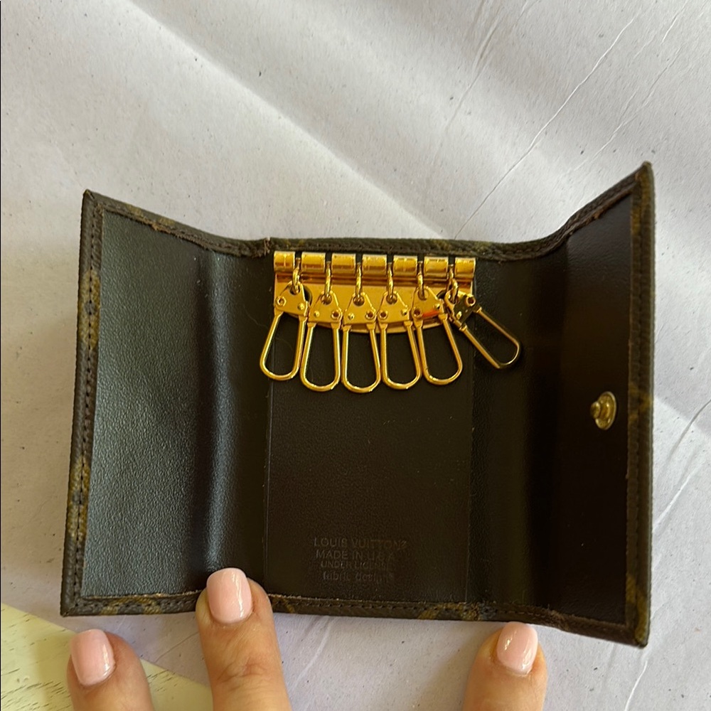 Louis Vuitton Brown and Gold 6 Key Holder